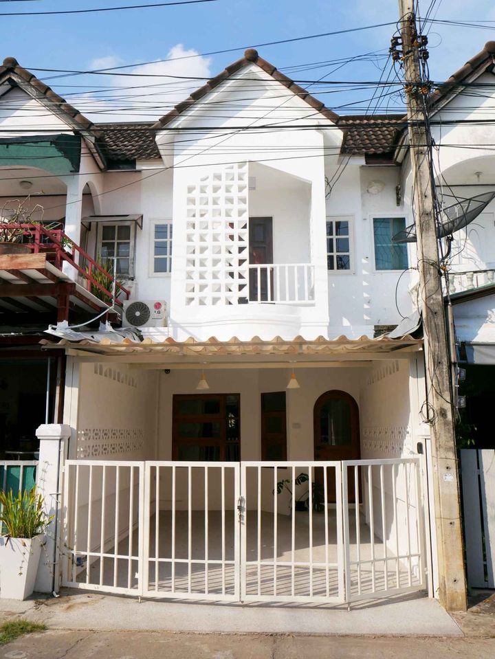 2 Bedroom Townhouse For Sale in Nong Hoi, Mueang Chiang Mai, Chiang Mai - Image 1