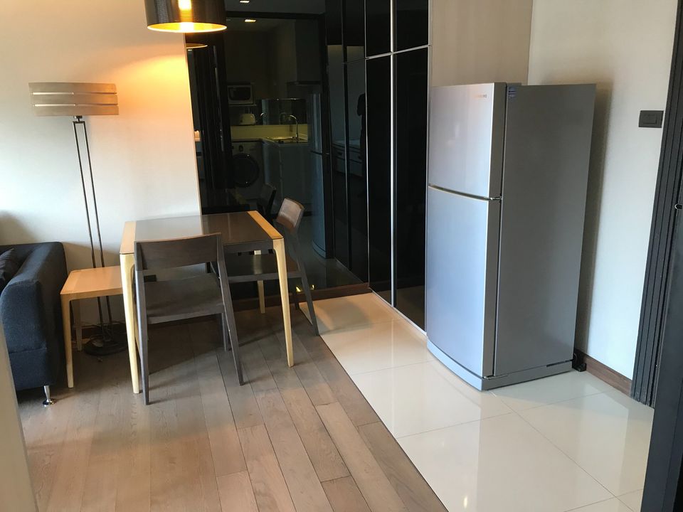Tidy Thonglor - Image 7