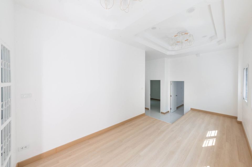 2 Bedroom House For Sale in Tha Wang Tan, Saraphi, Chiang Mai - Image 13
