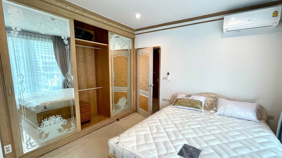 Sathorn House - Image 11