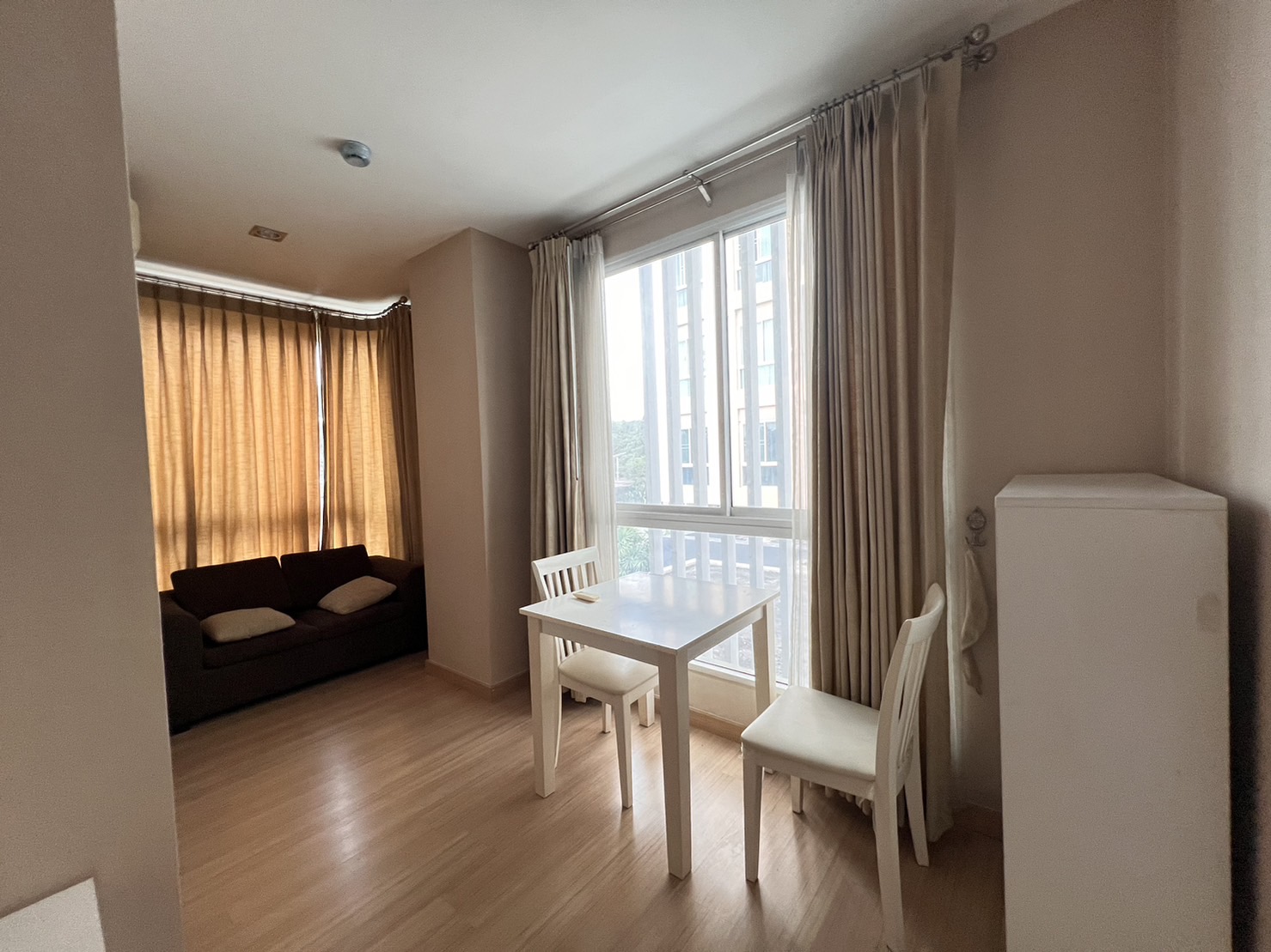 One Plus Business Park 2 - Image 2