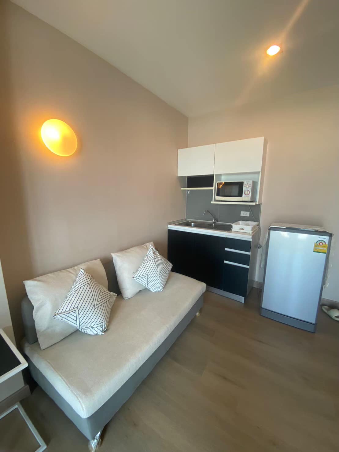 One Plus Condo - Kamthieng - Image 1