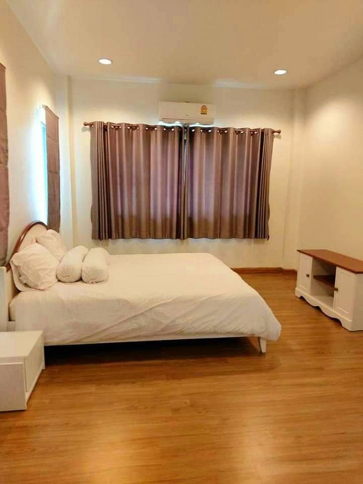 4 Bedroom House For Rent in Ban Waen, Hang Dong, Chiang Mai - Image 5