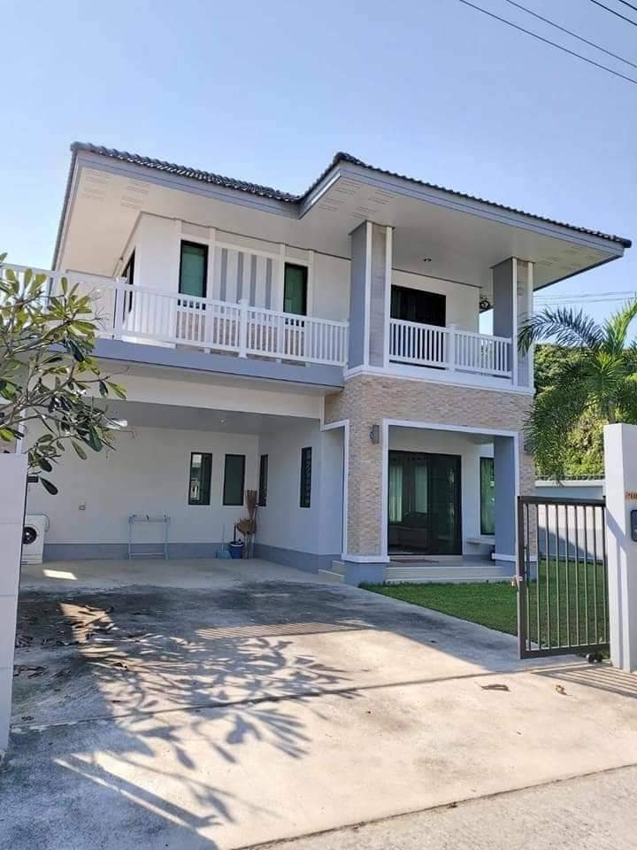 4 Bedroom House For Rent in Ban Waen, Hang Dong, Chiang Mai - Image 2