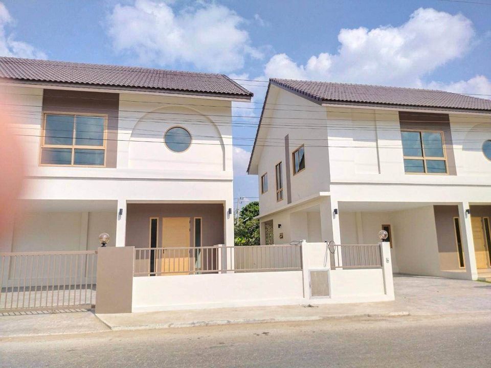 4 Bedroom House  in Ban Waen, Hang Dong, Chiang Mai - Image 2