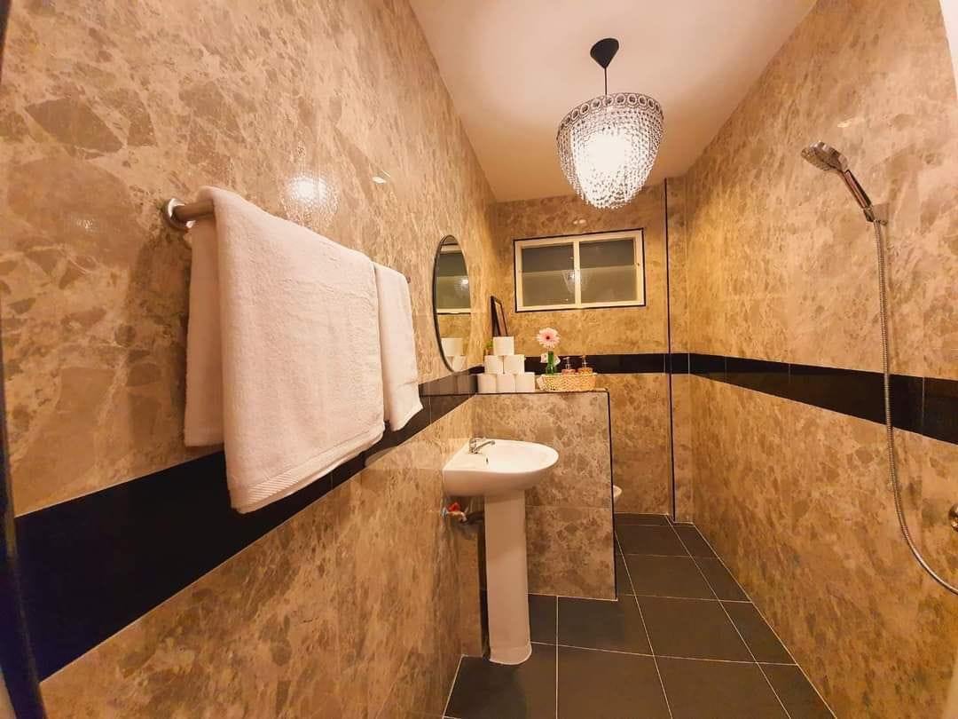 5 Bedroom House For Sale in Ban Klang, San Pa Tong, Chiang Mai - Image 13