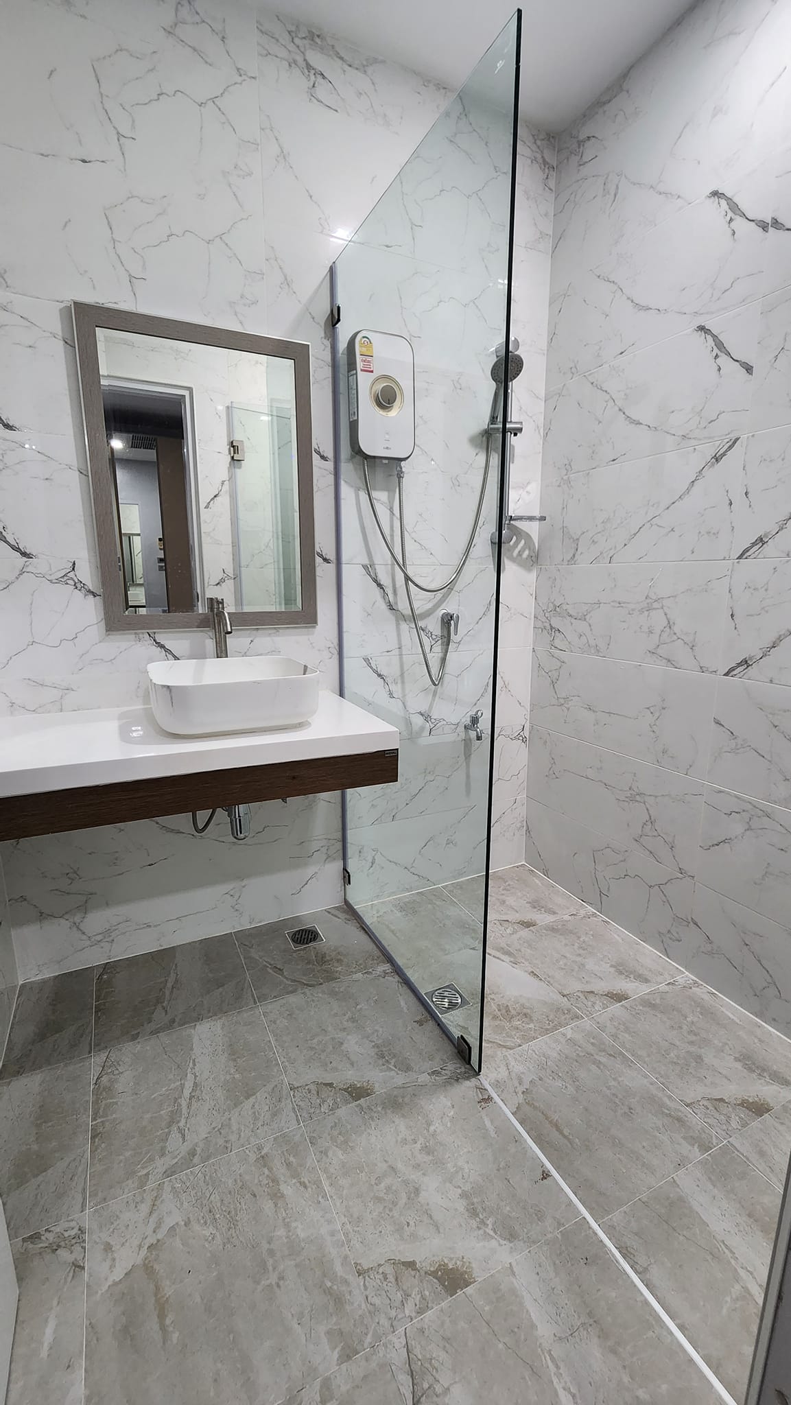 1 卧室 公寓 出租 在  - Image 8