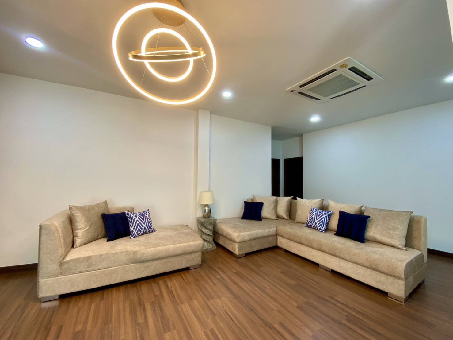 4 Bedroom House For Sale in Chae Chang, San Kamphaeng, Chiang Mai - Image 6