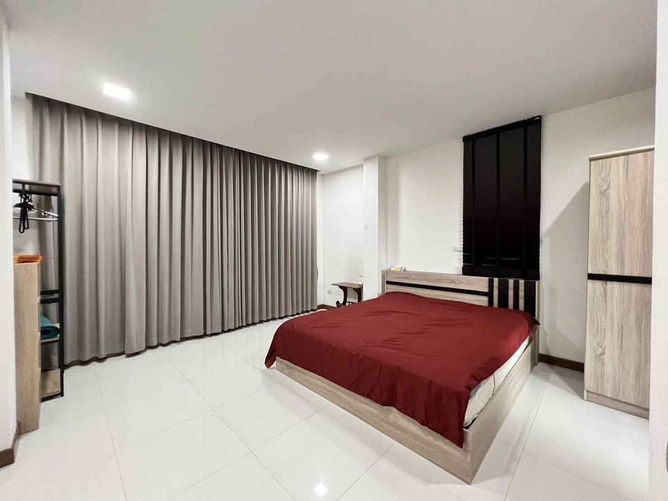 4 Bedroom House For Sale in Nong Phueng, Saraphi, Chiang Mai - Image 4