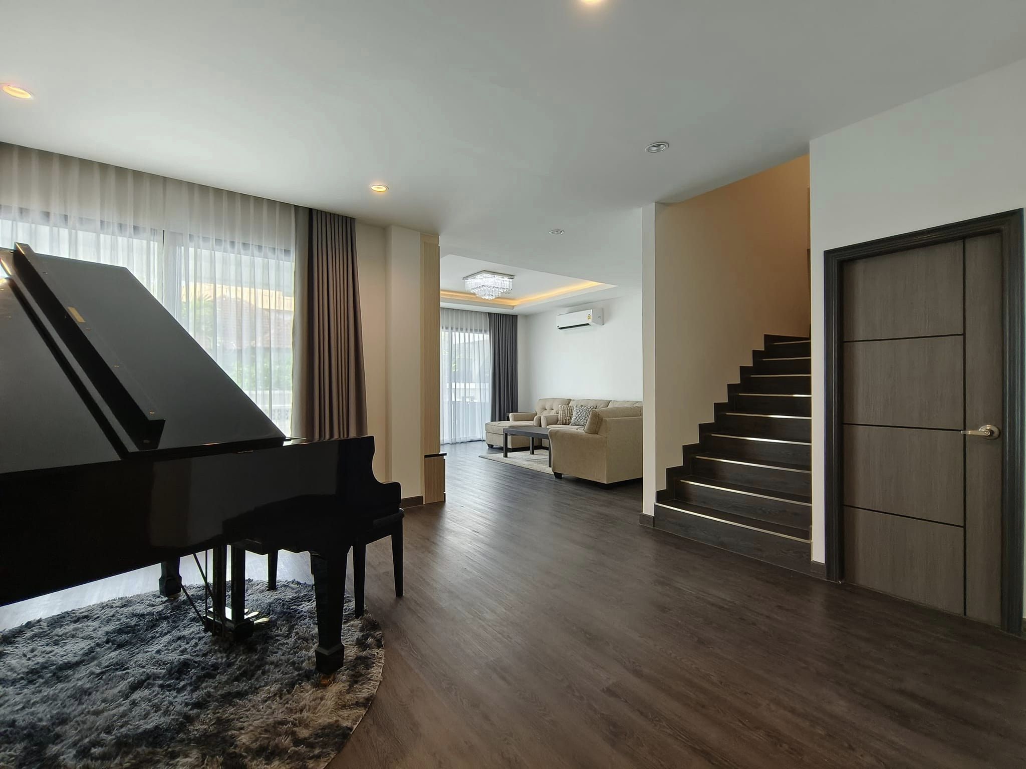 4 Bedroom House For Sale in Khlong Tan Nuea, Vadhana, Bangkok - Image 6