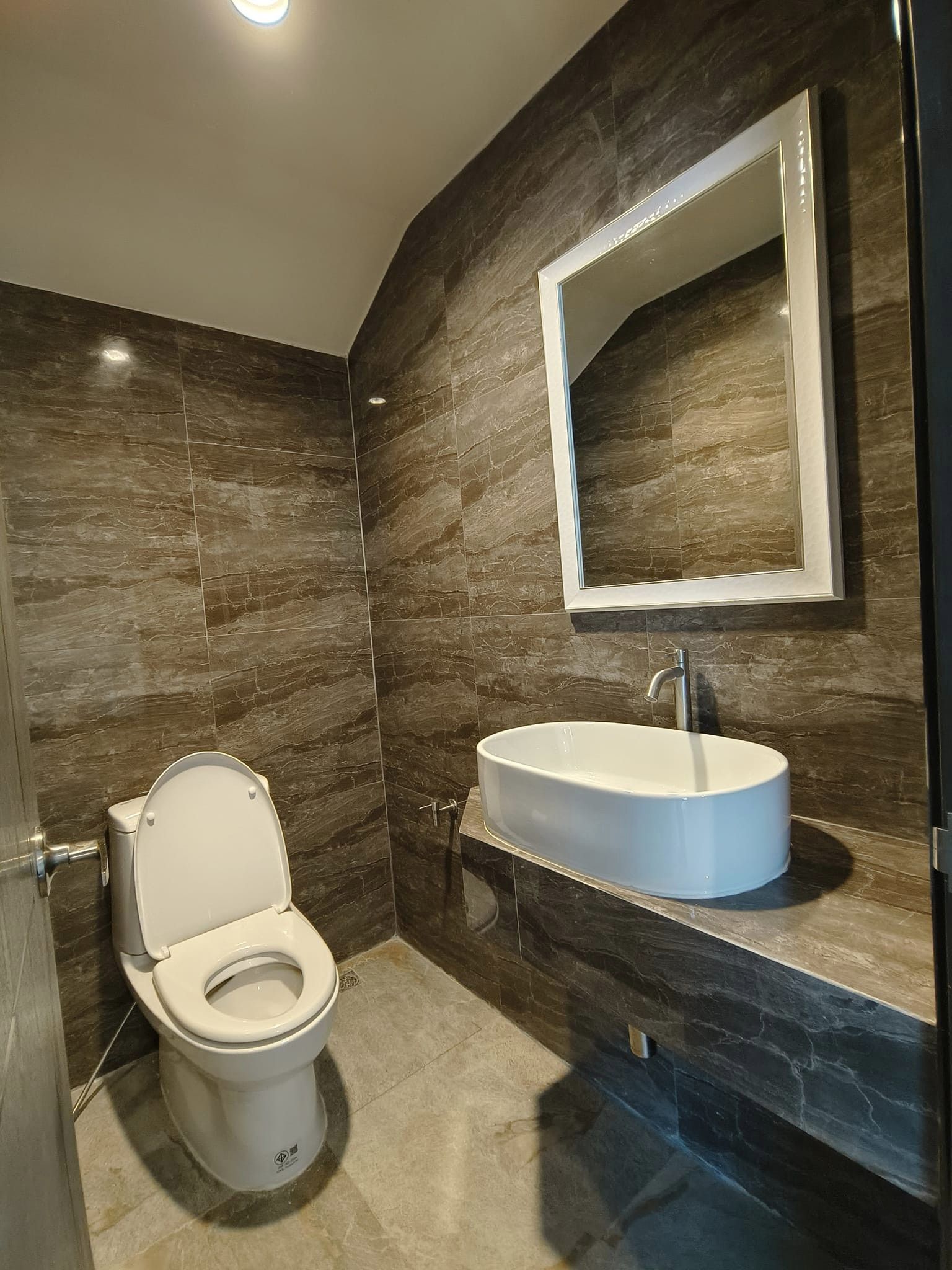4 Bedroom House For Sale in Khlong Tan Nuea, Vadhana, Bangkok - Image 11
