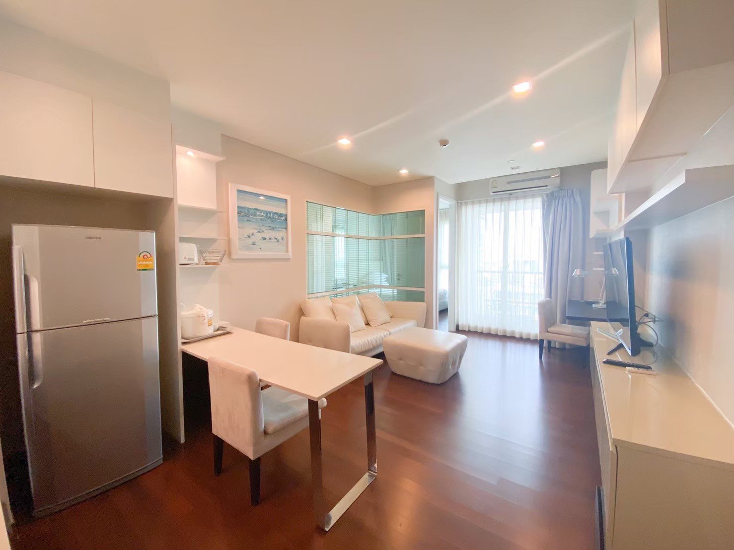 Ivy Thonglor 23 - Image 5