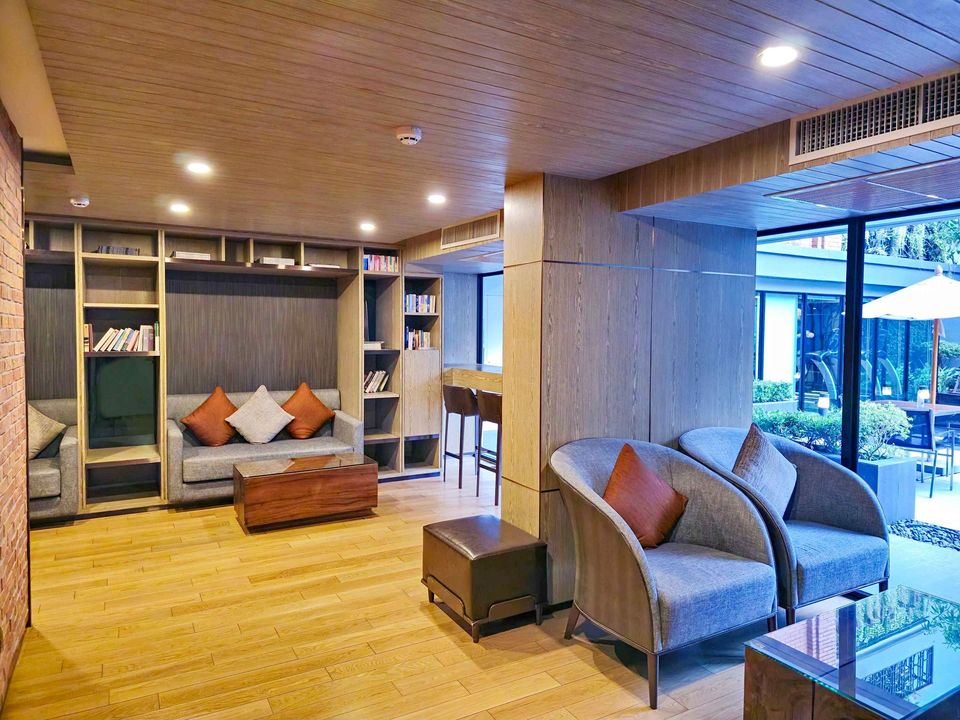 Na Vara Residence - Image 11