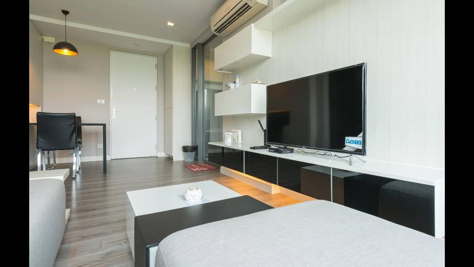 The Room Sukhumvit 40 - Image 16
