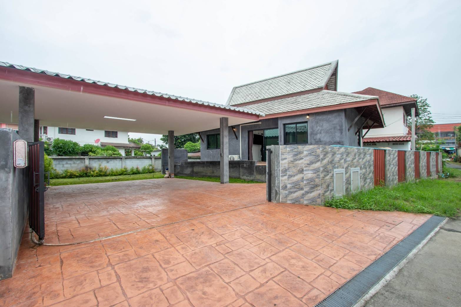 2 卧室 独立房屋  在  - Image 1