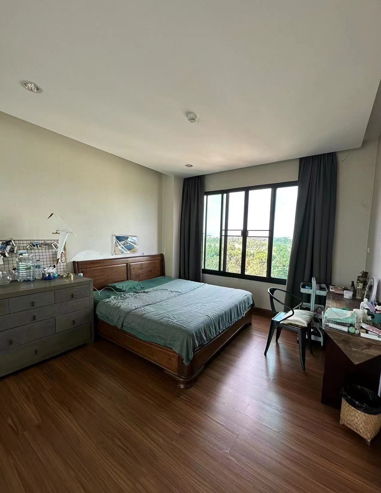 The Resort Condominium - Image 23