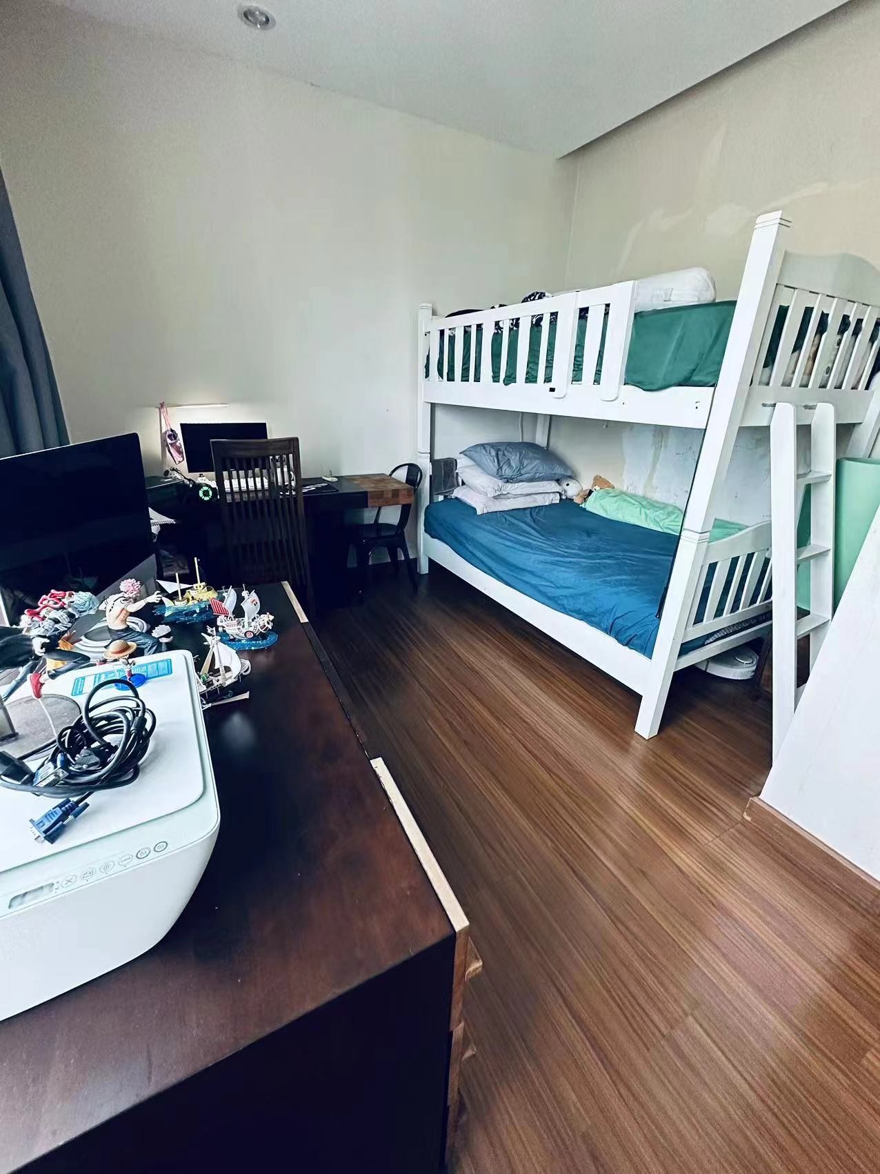 The Resort Condominium - Image 27