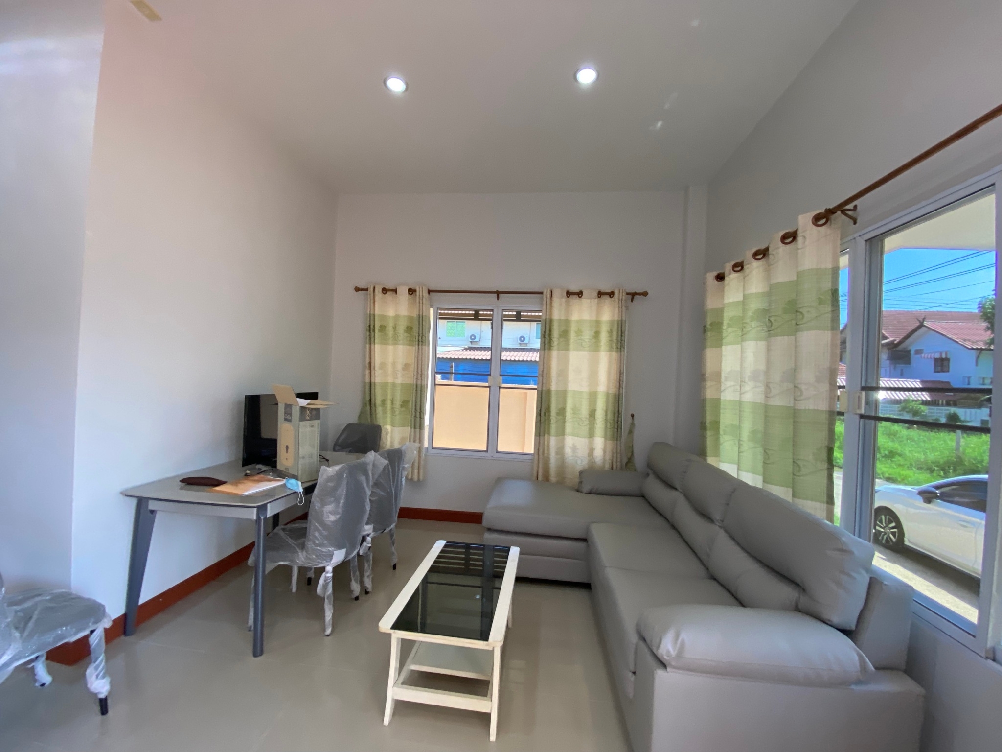 3 卧室 独立房屋 在 - Image 2