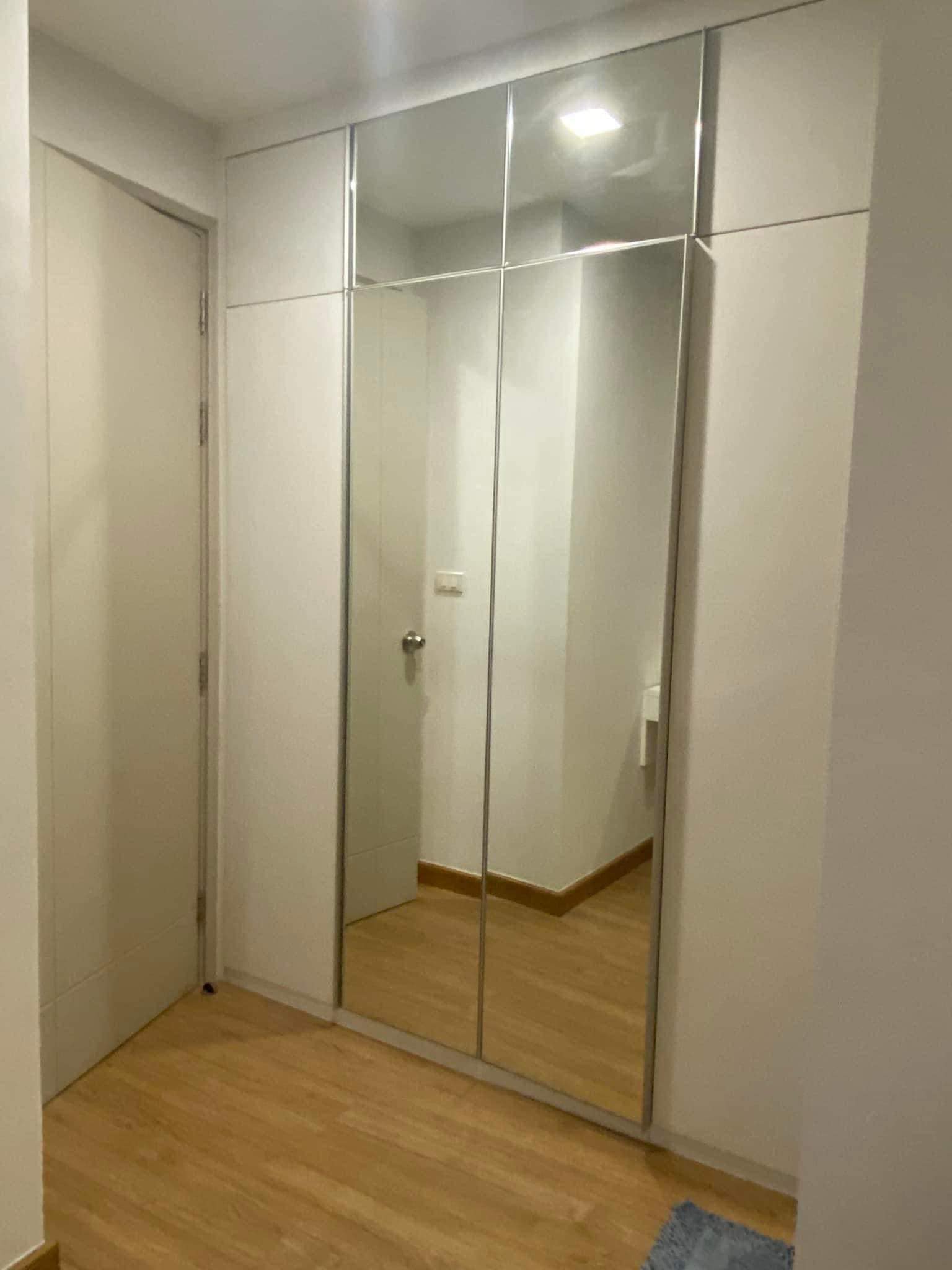 2 Bedroom Condo For Sale in Bang Kapi, Huai Khwang, Bangkok - Image 4