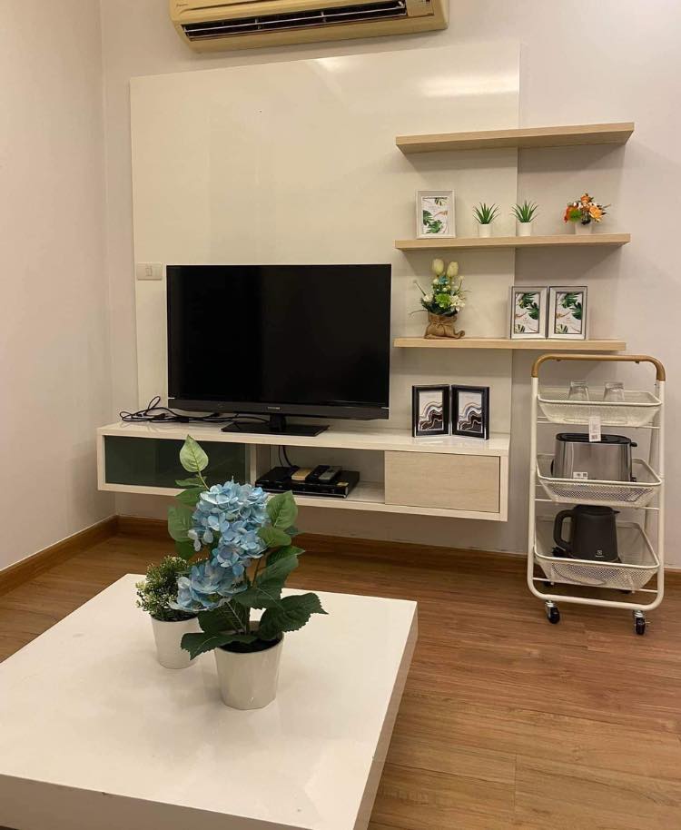 2 Bedroom Condo For Sale in Bang Kapi, Huai Khwang, Bangkok - Image 7