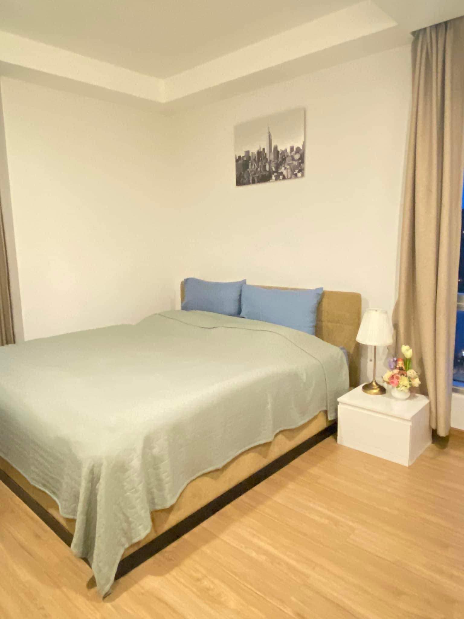 2 Bedroom Condo For Sale in Bang Kapi, Huai Khwang, Bangkok - Image 5