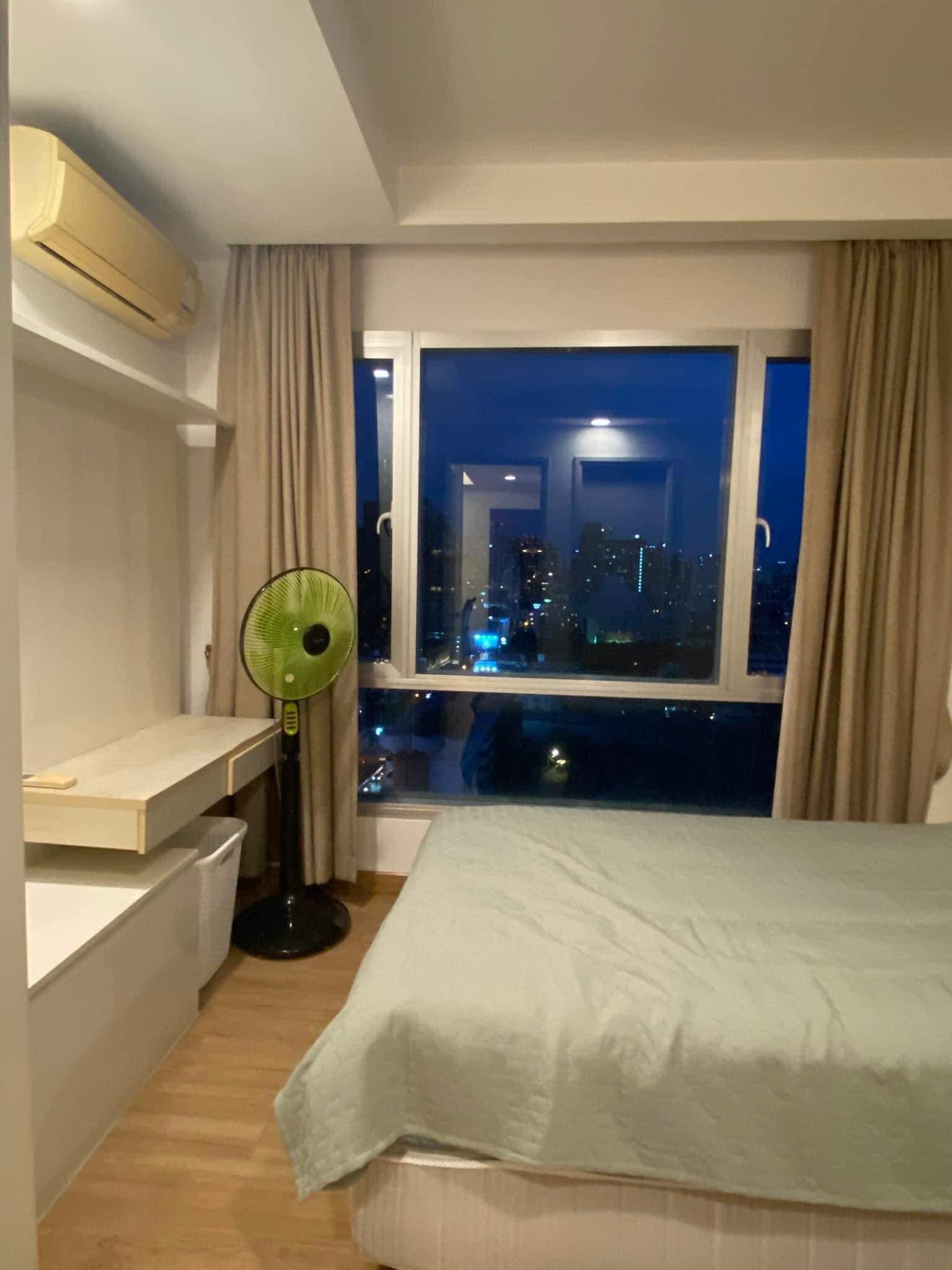 2 Bedroom Condo For Sale in Bang Kapi, Huai Khwang, Bangkok - Image 6