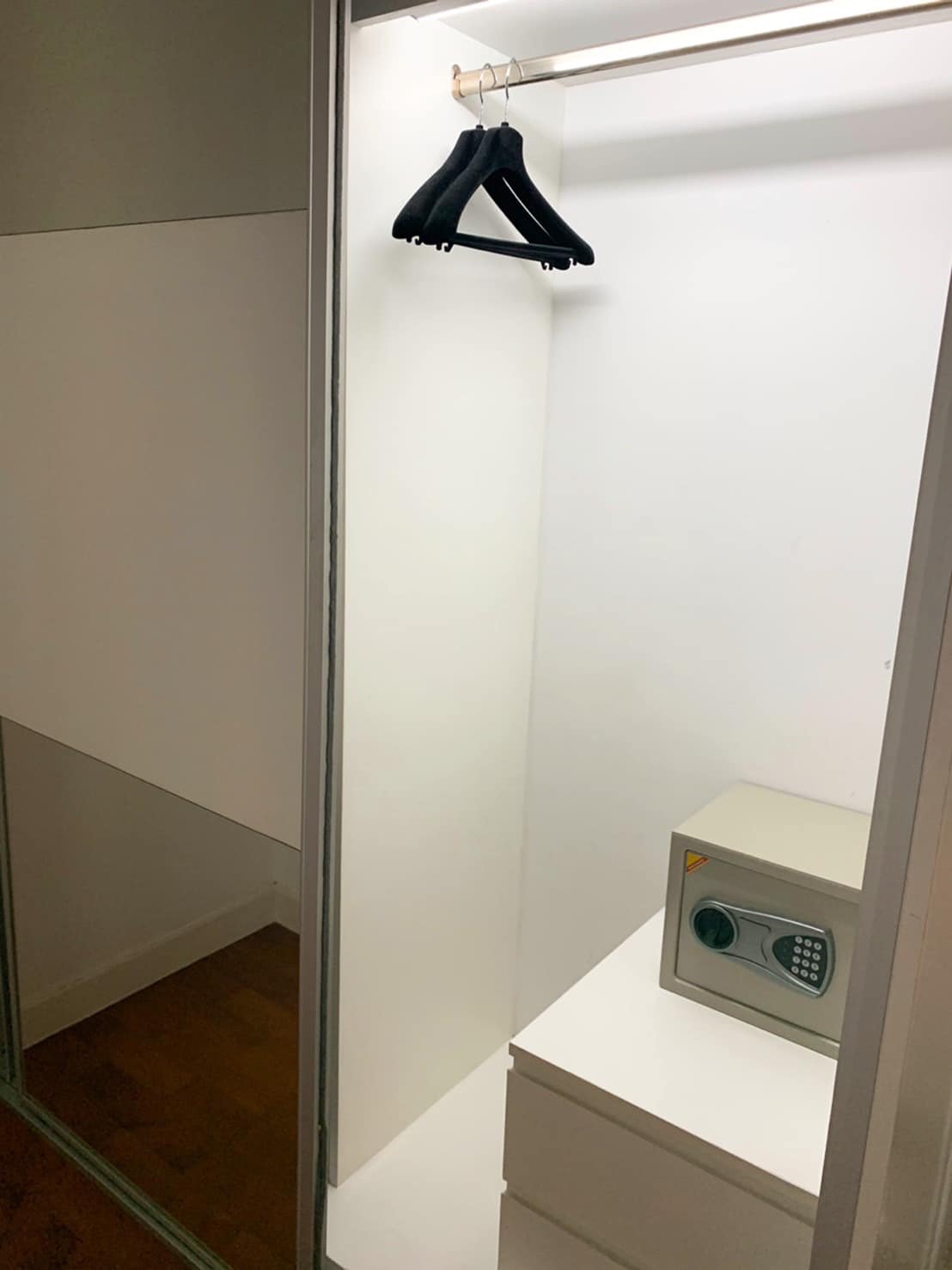 Siri Residence - Image 4
