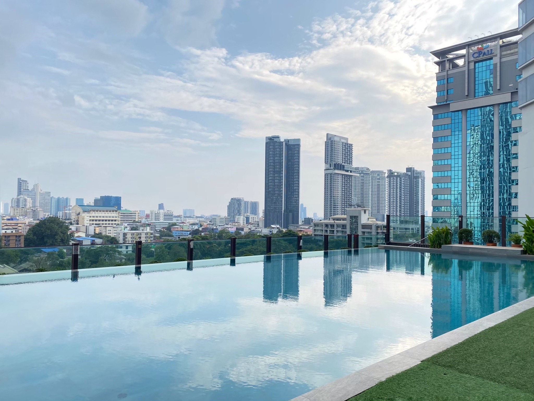 เออร์บาน่า สาทร - Image 9