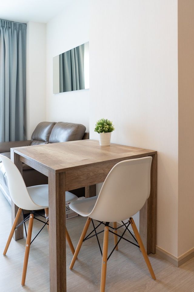 1 Bedroom Condo For Sale in Bang Kapi, Huai Khwang, Bangkok - Image 3