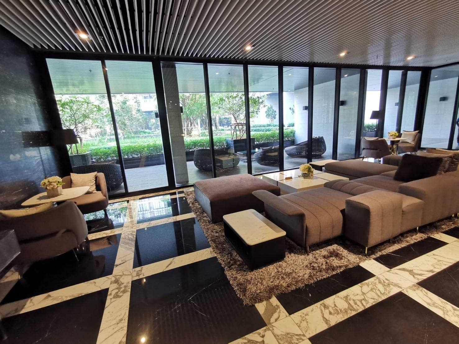 1 Bedroom Condo For Sale in Khlong Tan, Khlong Toei, Bangkok - Image 4