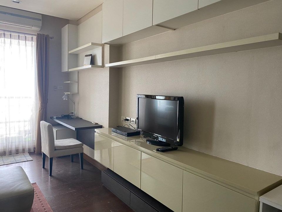 Ivy Thonglor 23 - Image 6