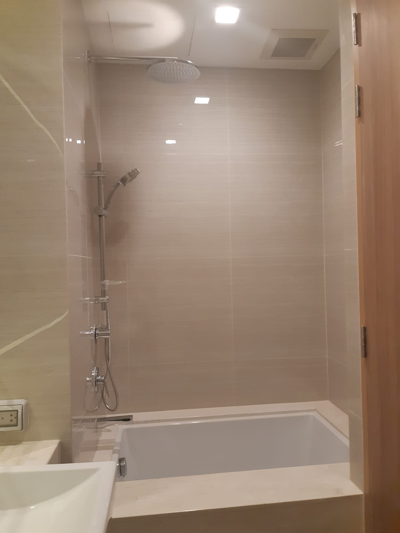 2 Bedroom Condo For Sale in Khlong Tan Nuea, Vadhana, Bangkok - Image 5