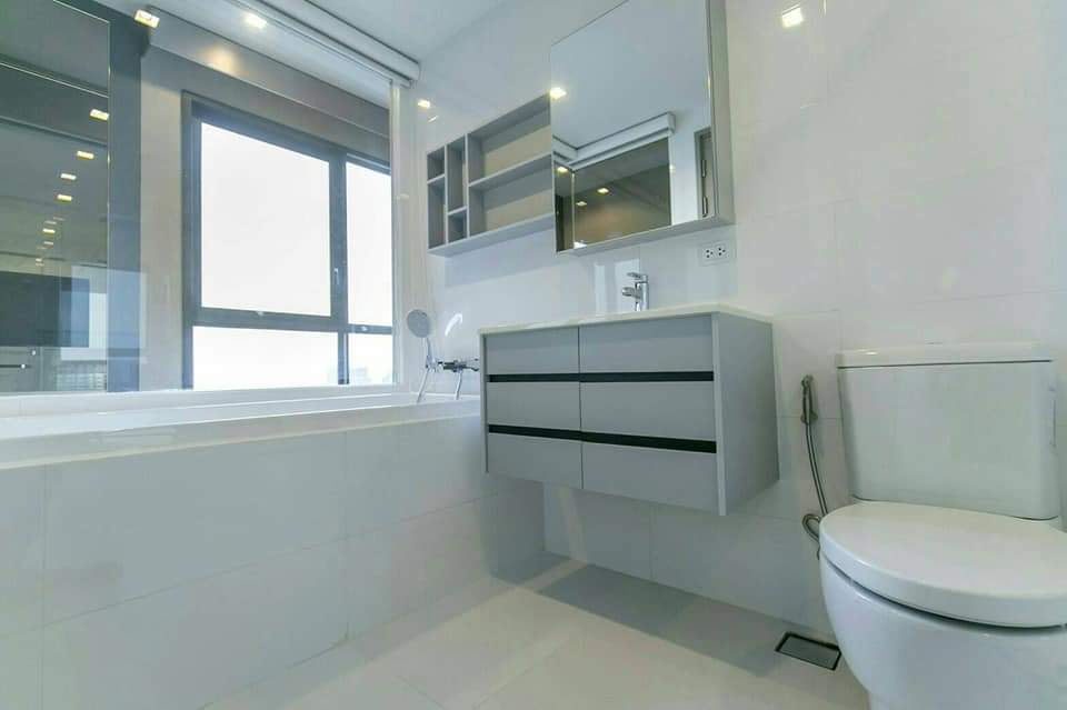 1 Bedroom Condo For Sale in Khlong Tan Nuea, Vadhana, Bangkok - Image 9