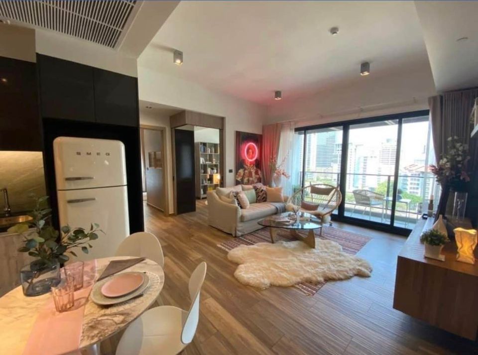 The Lofts Asok by Raimon Land - Image 1