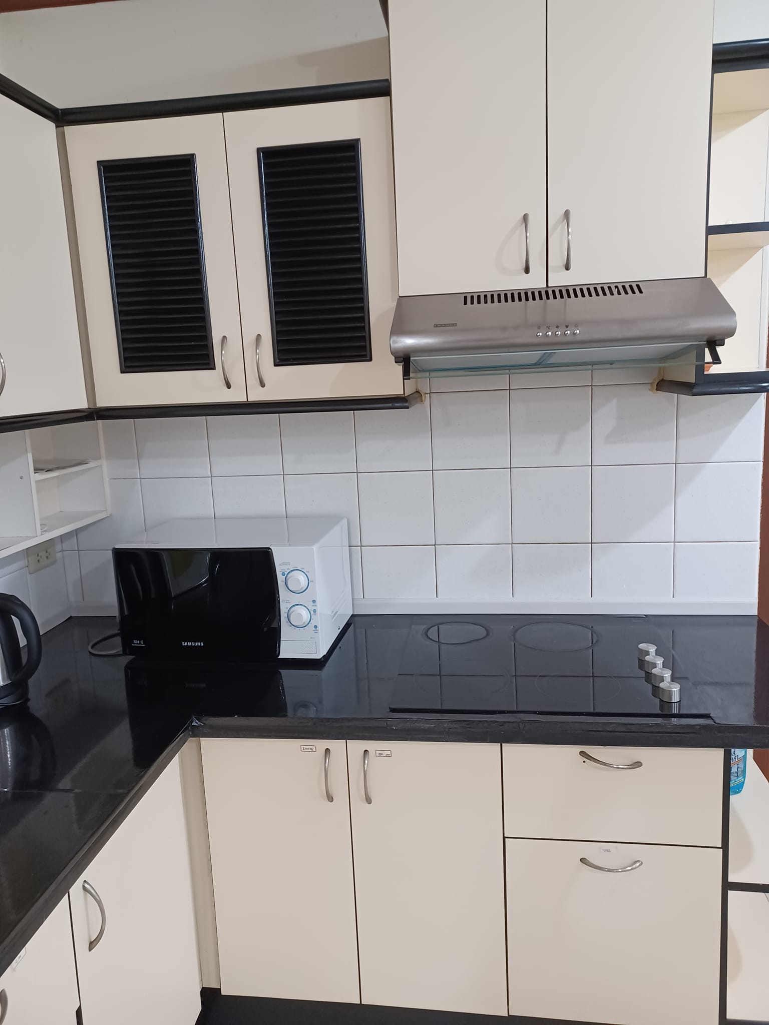 Aree Place Condominium - Image 4