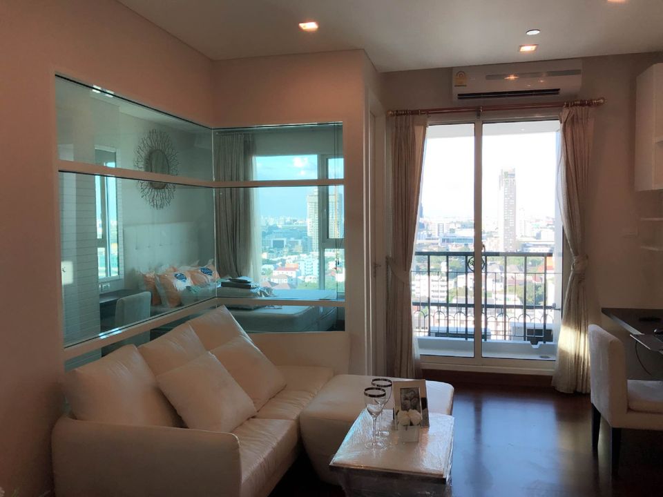 Ivy Thonglor 23 - Image 7