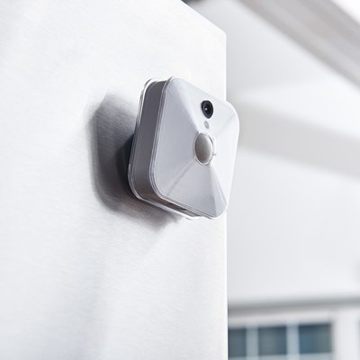 Blink's 5-camera home security system is down to a new all-time low at $70 off