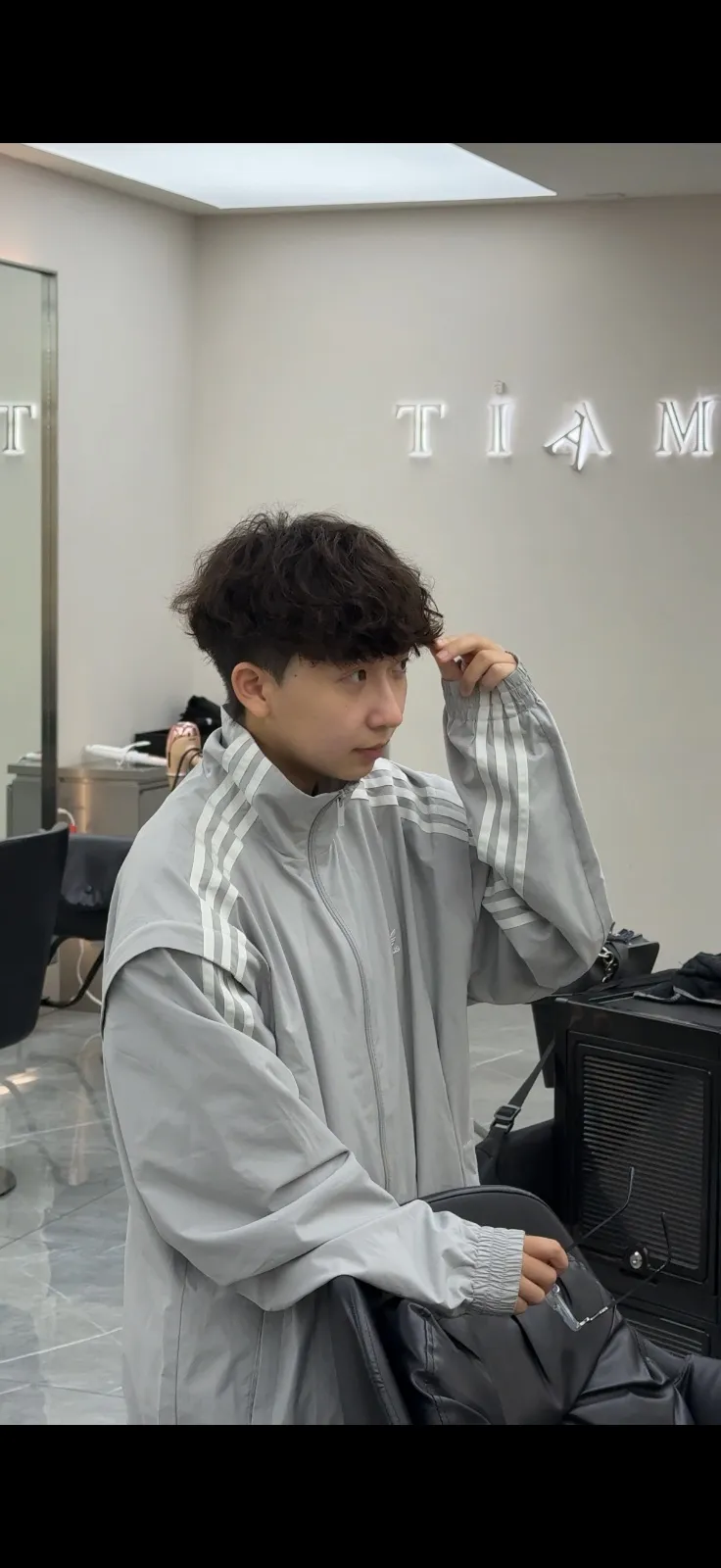 中壢男生燙髮免烘罩｜一種捲度兩種造型｜Henry｜TiAM 中壢中正店