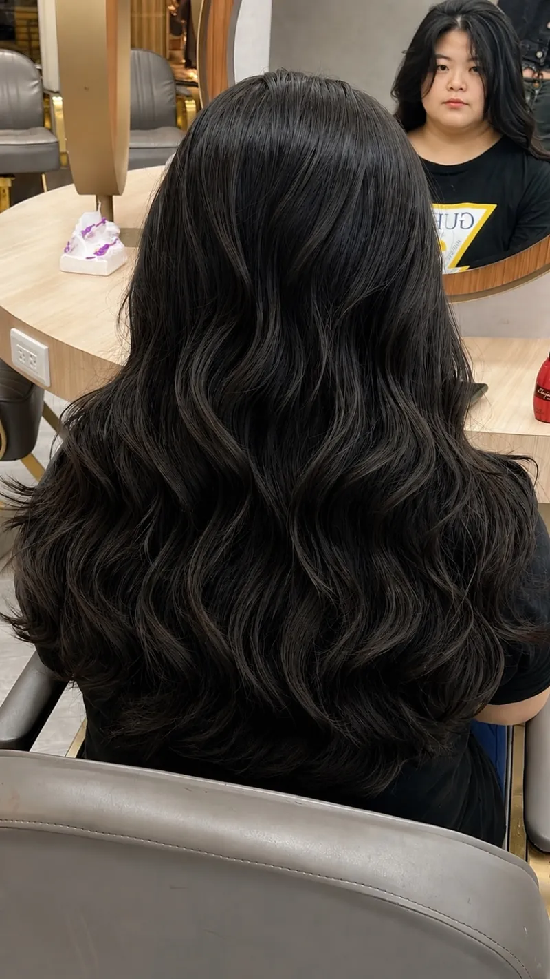 黑髮鬆軟捲燙｜長髮自然慵懶線條｜Meow｜TiAM 中壢中平店