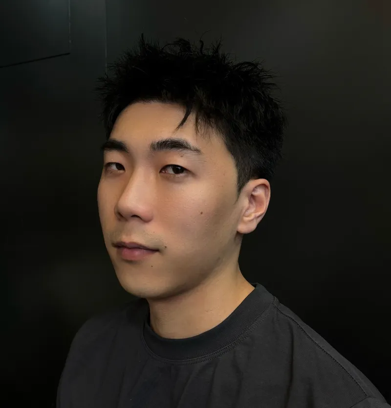 男生俐落短髮｜黑色自然紋理蓬鬆｜Gene｜TiAM 中壢延平店