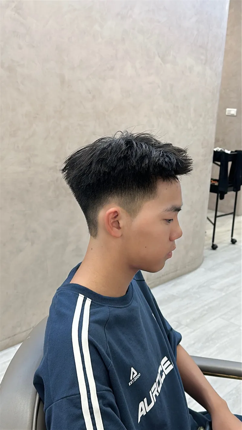 男生清爽短髮｜俐落日常理髮造型｜Zona｜TiAM 中壢中平店