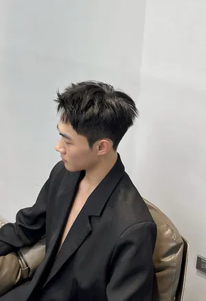 男生俐落短髮｜清爽有型紳士造型｜Zona｜TiAM 中壢中平店 1
