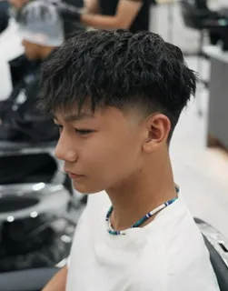 男士紋理碎蓋｜中褪黑短瀏海有型