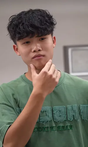 男生漂染歐美捲｜亮金挑染蓬鬆短髮｜繁豪Fan｜TiAM 中壢延平店 2