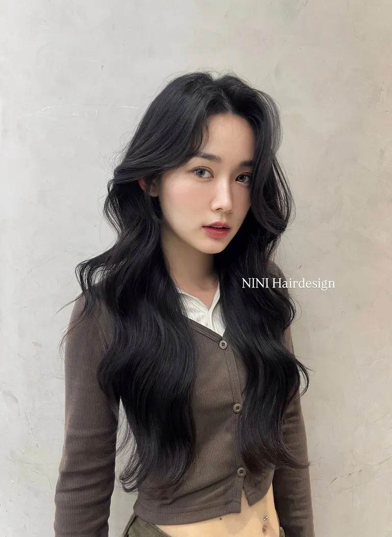 黑色微捲長髮｜氣質日常自然捲度｜Nini｜TiAM 中壢中平店