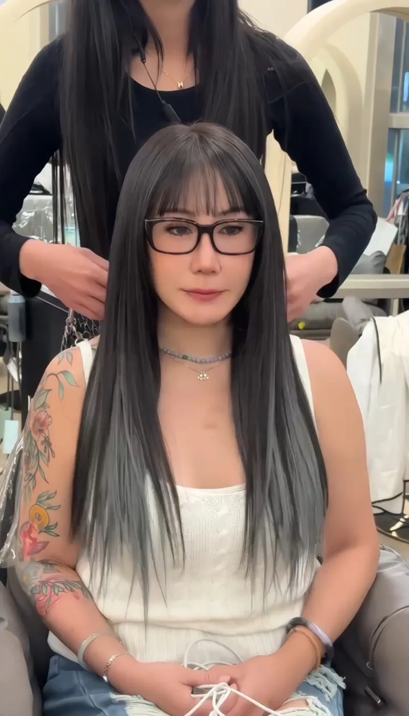 接髮超長黑直髮｜齊瀏海烏黑亮澤｜Elaine｜TiAM 桃園民生店