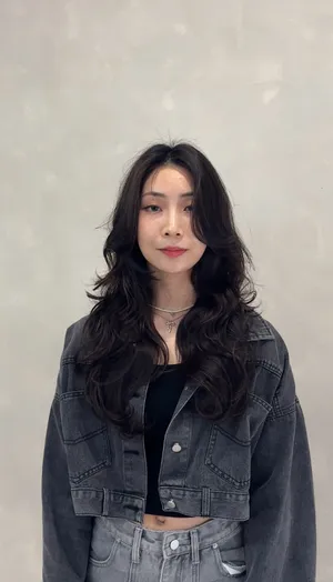 長髮層次燙｜深棕修顏瀏海大波浪｜Elaine｜TiAM 桃園民生店 2