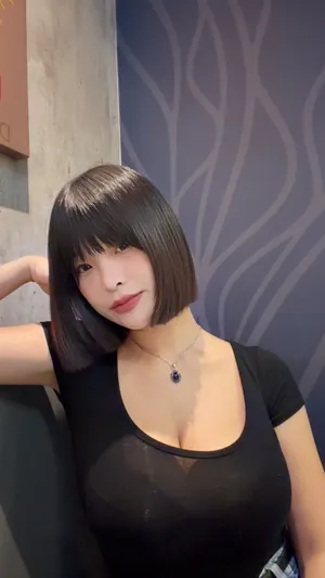 質感深棕長髮｜微捲瀏海溫柔造型｜Hi｜TiAM 中壢延平店 1