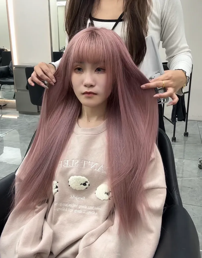 藕粉霧感染｜深根藕粉瀏海長直髮｜Nina｜TiAM 中壢中正店