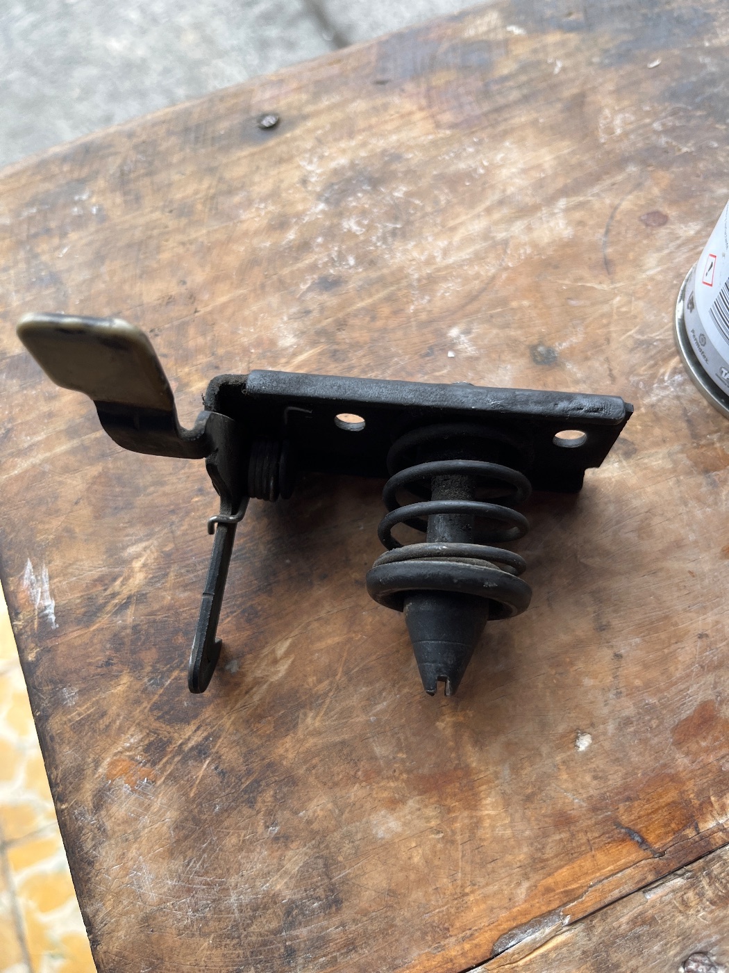 Chapa de cofre con resorte para auto